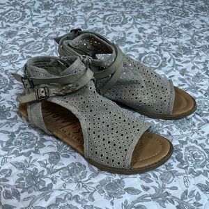 Blowfish zip up sandals